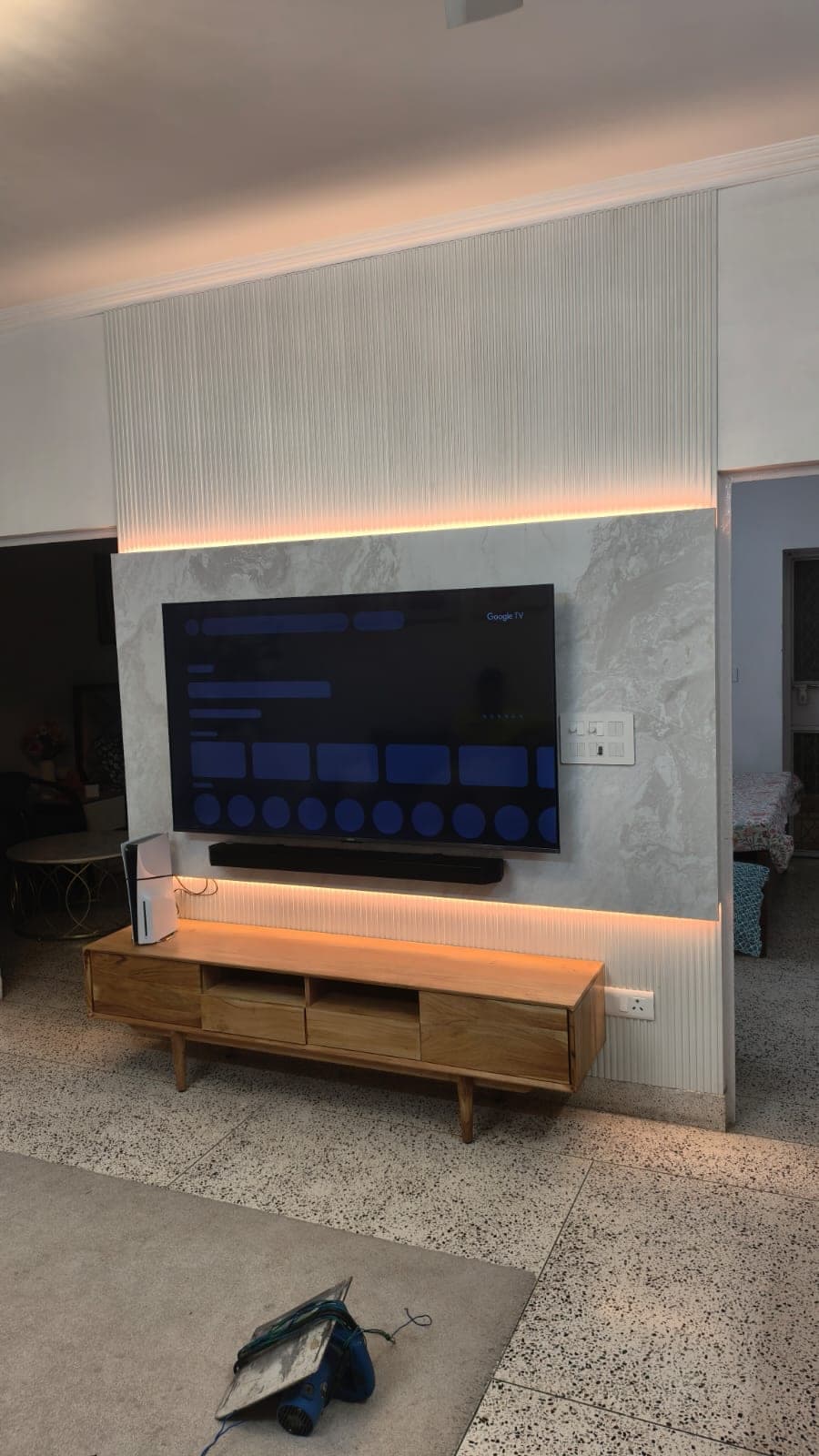 TV units by HomeSay