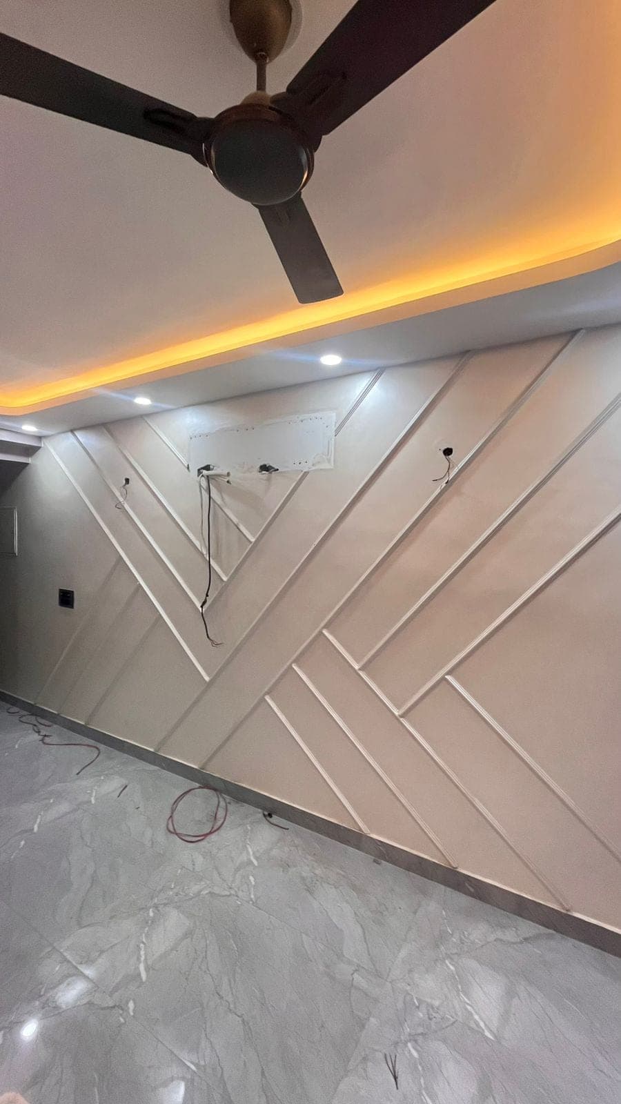 Wall moulding by HomeSay