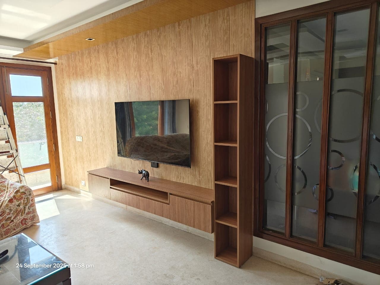 TV units by HomeSay